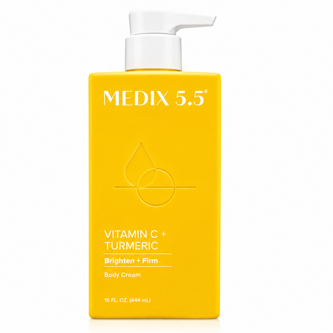 لوشن الجسم للتفتيح والشد بفيتامين C والكركم من ميديكس 5.5 (Medix 5.5 Vitamin C + Turmeric Brighten + Firm Body Cream - 444 ml)